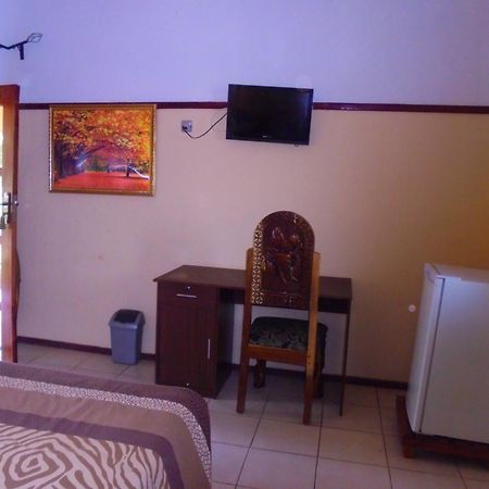 White Rose Lodge Livingstone Ngoại thất bức ảnh