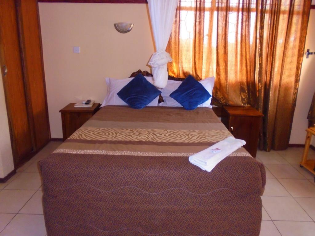 White Rose Lodge Livingstone Phòng bức ảnh
