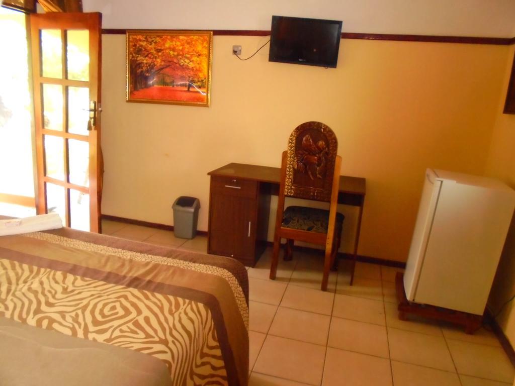 White Rose Lodge Livingstone Ngoại thất bức ảnh