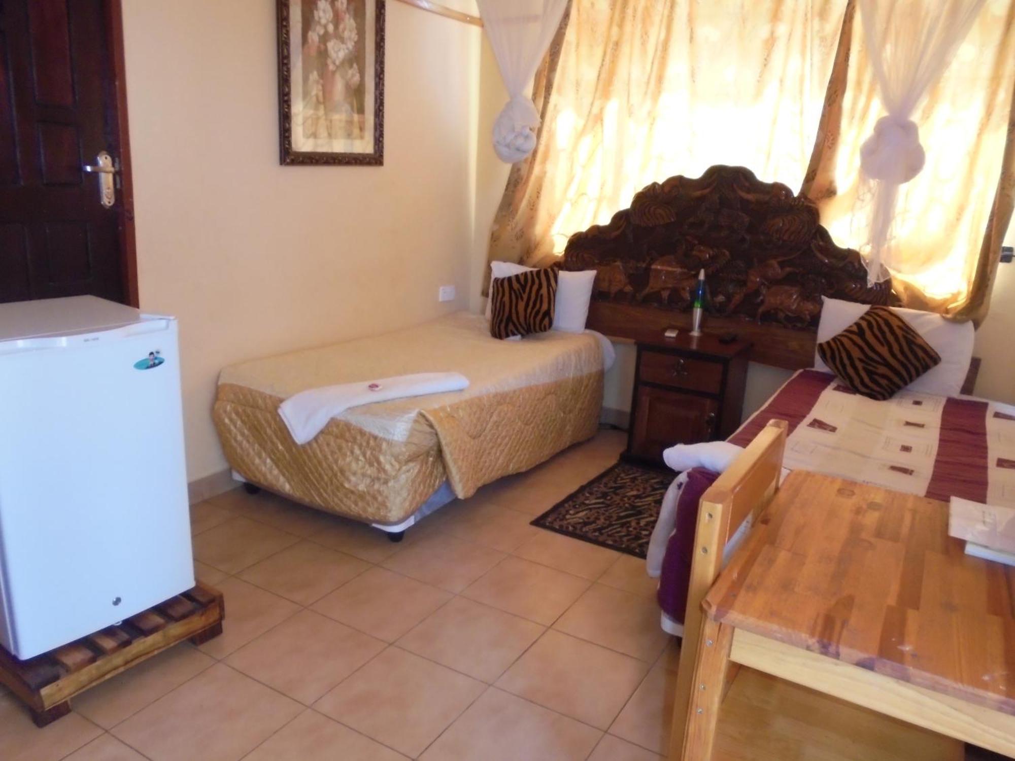 White Rose Lodge Livingstone Ngoại thất bức ảnh