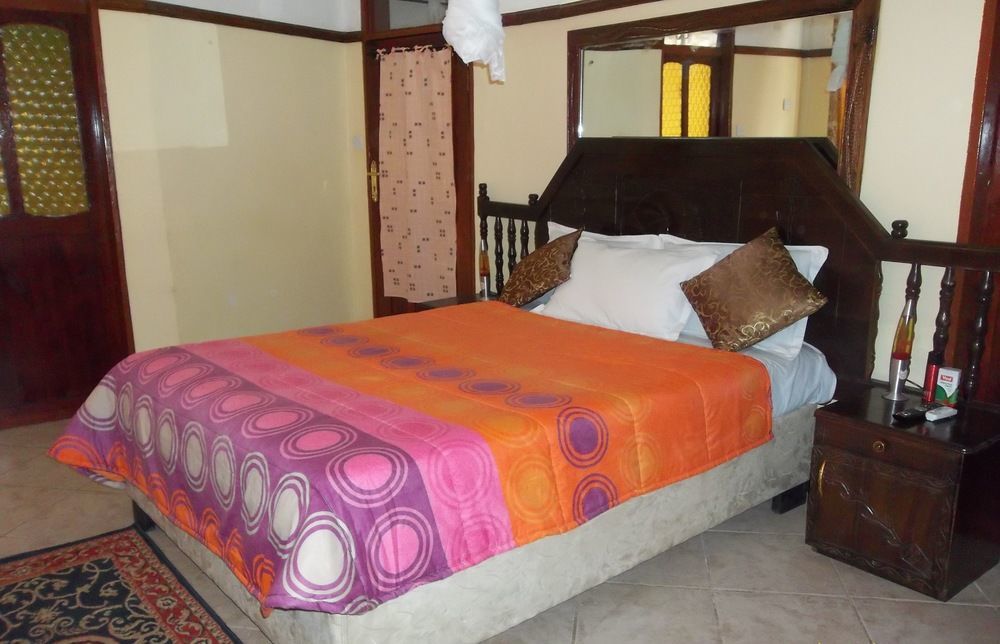 White Rose Lodge Livingstone Ngoại thất bức ảnh